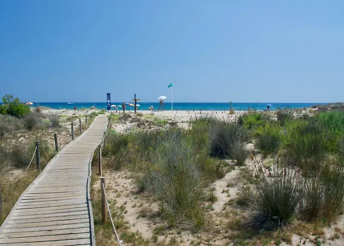 Cala De La Mora